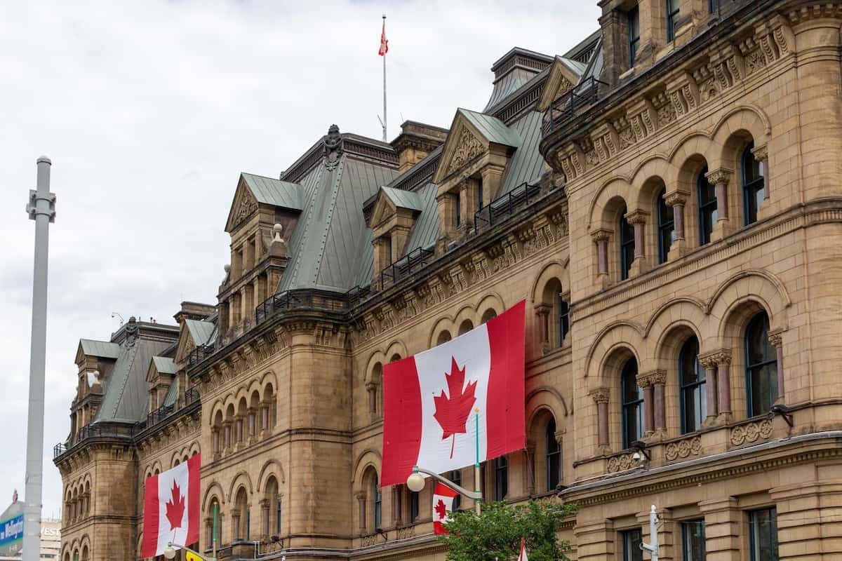 Canada updates minimum fund requirements for Express Entry programs